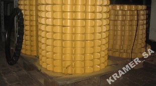 KRAMER Părţi de utilaje de constructii, încărcătoare excavatoare pe buldozere maşini de foraj Polonia 